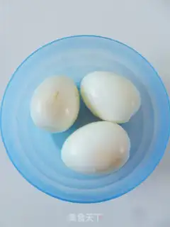 Make Red roast eggs step 3