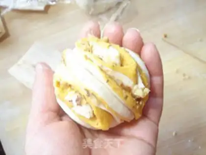 Make walnuts with walnuts step 10