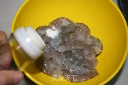 Make Homemade shrimp noodles step 2