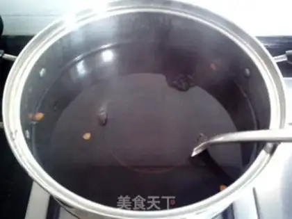 Make Frozen fruit date tea step 5