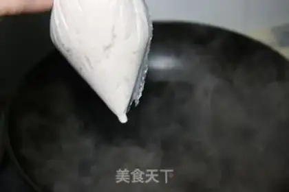 Make Homemade shrimp noodles step 7