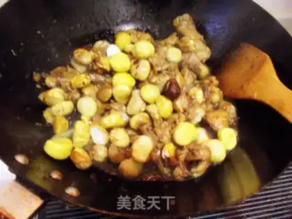 Make Red-burned chestnut chicken step 6