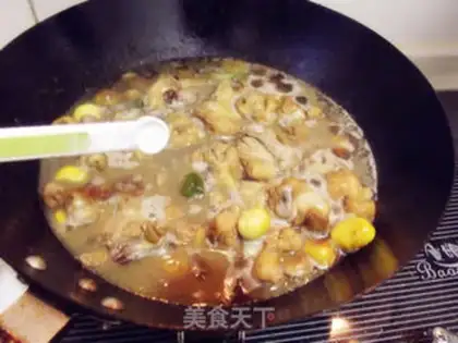 Make Red-burned chestnut chicken step 7