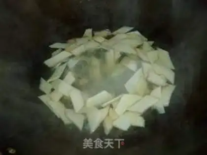 Make Silver fish egg soup step 2