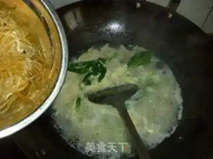 Make Silver fish egg soup step 5