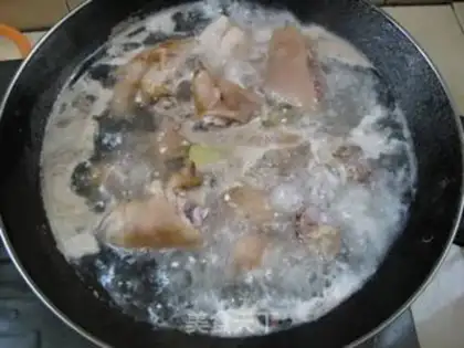 Make Spicy pig hoof step 2