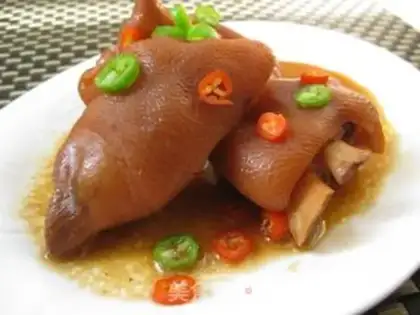Make Spicy pig hoof step 11