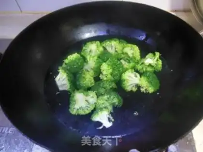 Make Pelican mushrooms with new orchids step 4
