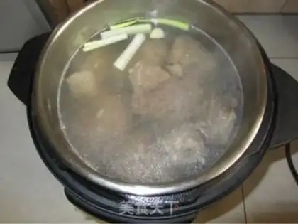 Make Korean cold noodles step 1