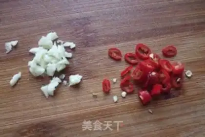 Make Celery with peanuts step 3