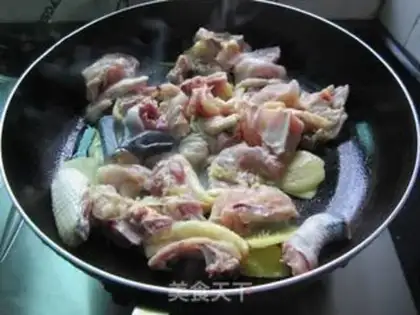 Make Yellow chicken step 3