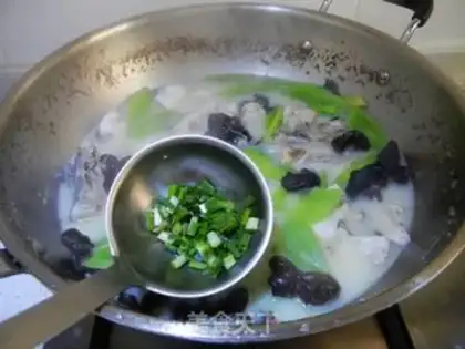 Make The mackerel blackfish soup step 8