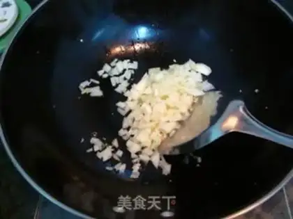 Make Homemade pizza sauce step 1