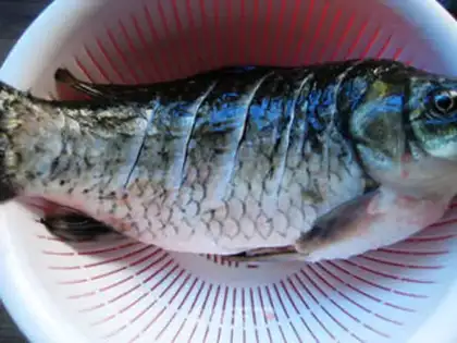 Make The radish fish soup step 0