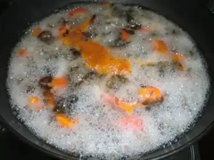 Make Cherokee tomato eggnut soup step 4