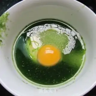 Make Green pancakes step 2