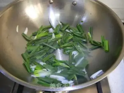 Make Garlic and pig blood step 4