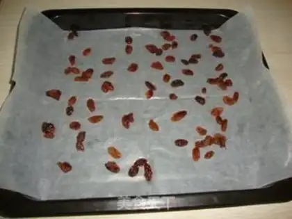 Make raisin blueberry rolls step 13