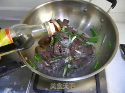 Make Garlic and pig blood step 7