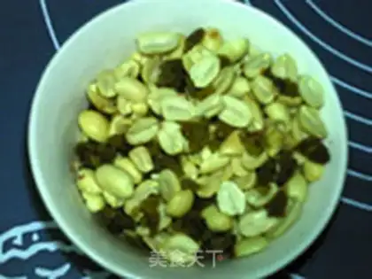 Make raisin peanuts step 3