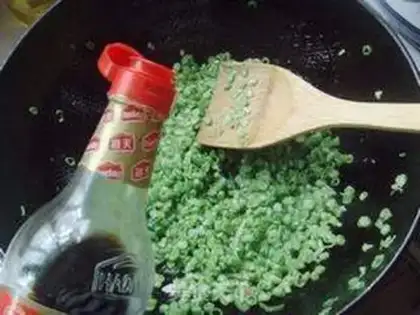 Make Soybeans fried eggs step 7