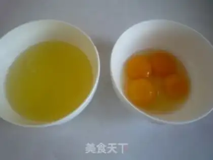 Make Garlic eggs step 1