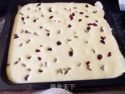 Make Cranberry sponge cake step 7