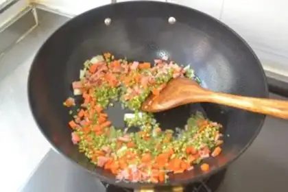 Make Ham McNuggets fried rice step 3