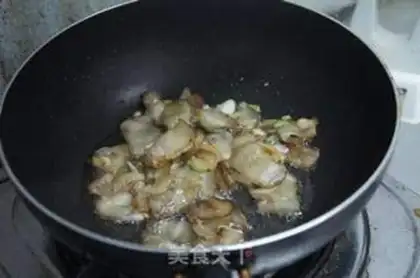 Make Pighead roasted bamboo step 2