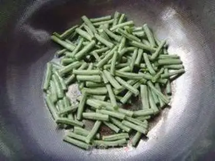Make ♪ Dry-dry-dum-dum-dum-dum ♪ step 4
