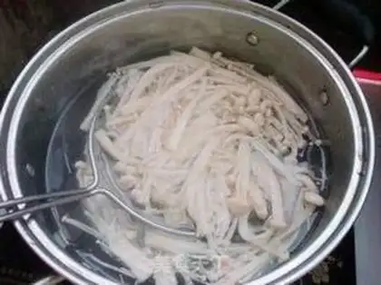 Make Onion oil step 1