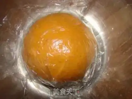 Make Spicet rolls step 0