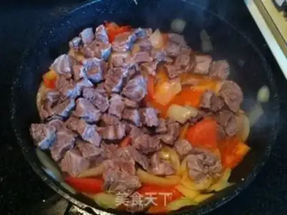 Make High-pressure pan, red-coloured cow step 3