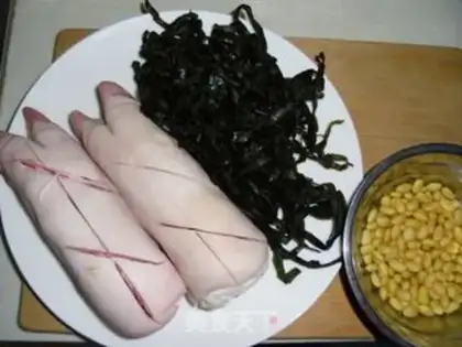 Make Pig hoof sea soup step 0