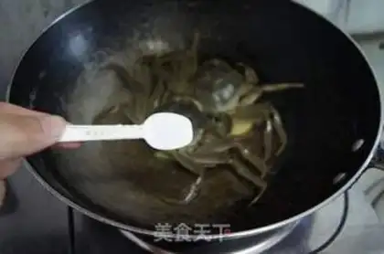 Make A boiled crab step 4