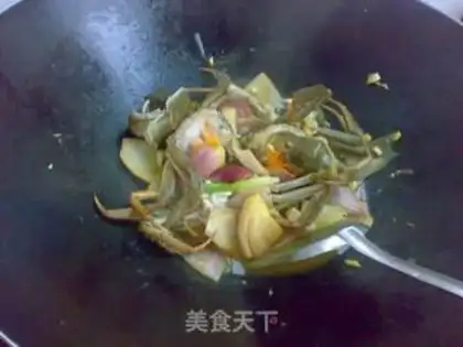 Make Curry oil step 5
