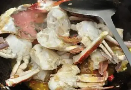 Make Curry crabs step 8