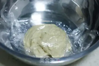 Make Doudou rolls step 1