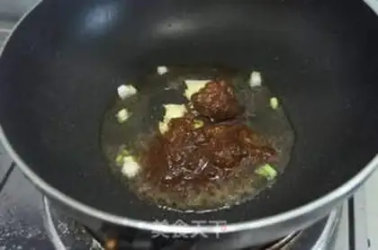 Make Bean petals for the bass step 3