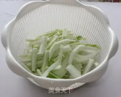 Make Fish cabbage step 1