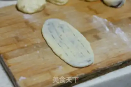 Make Doudou rolls step 7