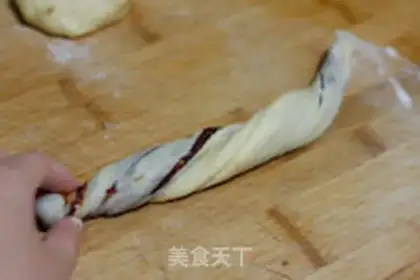 Make Doudou rolls step 8