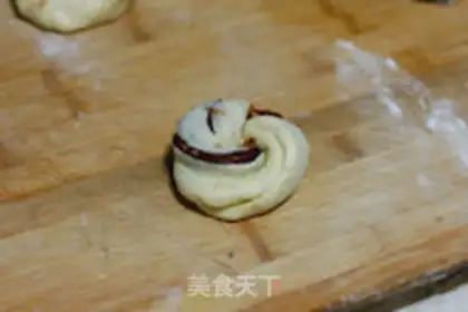 Make Doudou rolls step 9