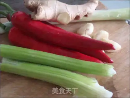 Make Spicy pig skin step 1