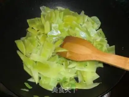Make Spicy green wood step 5