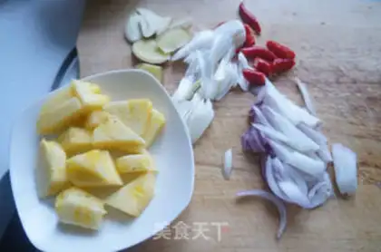 Make Thai curry crab step 0