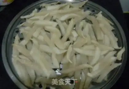 Make Five spicy carrots dry step 3