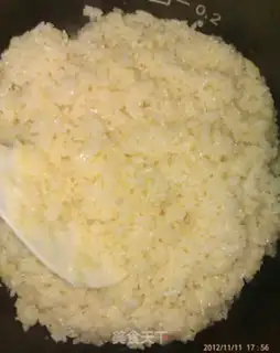 Make Ham sausage fried rice step 3