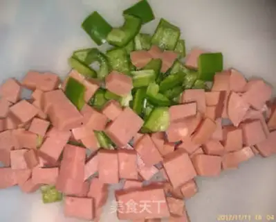 Make Ham sausage fried rice step 4