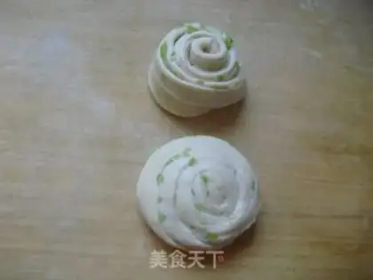 Make Onion butter cake step 4